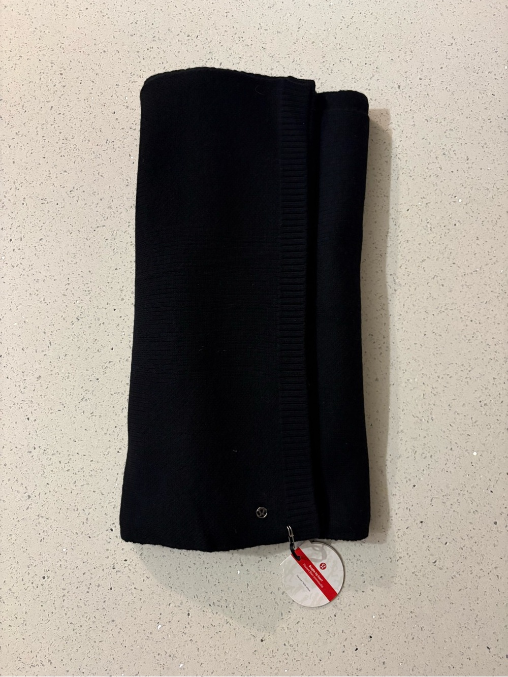 lululemon athletica black Bundle Up Scarf *merino wool NWT